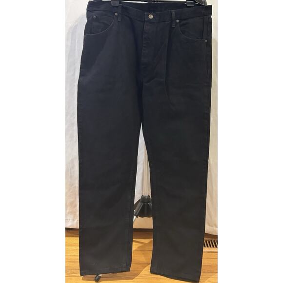 NWT Wrangler Premium 5 Star Regular Fit Black Denim 40 x 32 - Picture 1 of 6